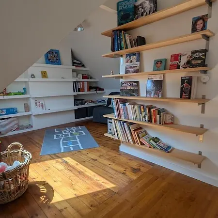 בית נופש Maison Au Jardin Des Plantes