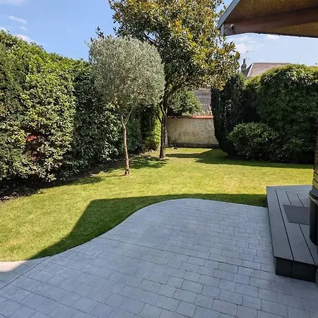 Maison Au Jardin Des Plantes Holiday home *