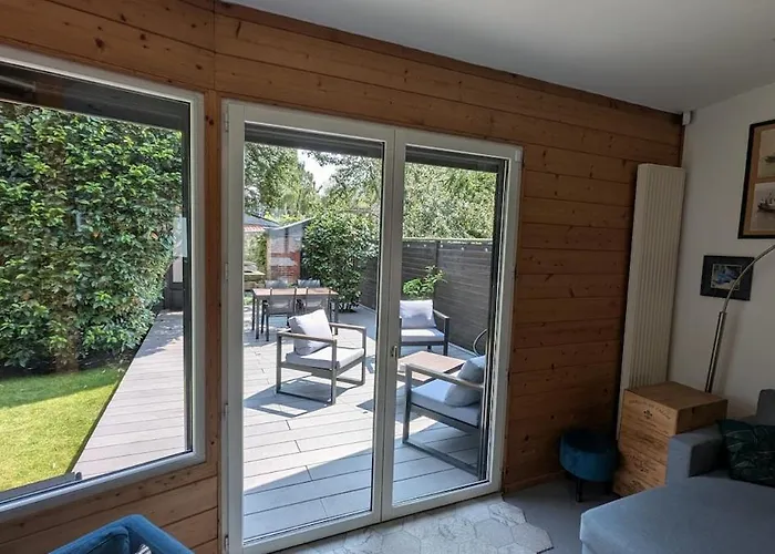 Semesterbostad Maison Au Jardin Des Plantes *