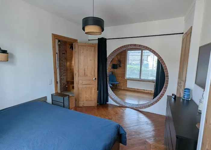 Maison Au Jardin Des Plantes *